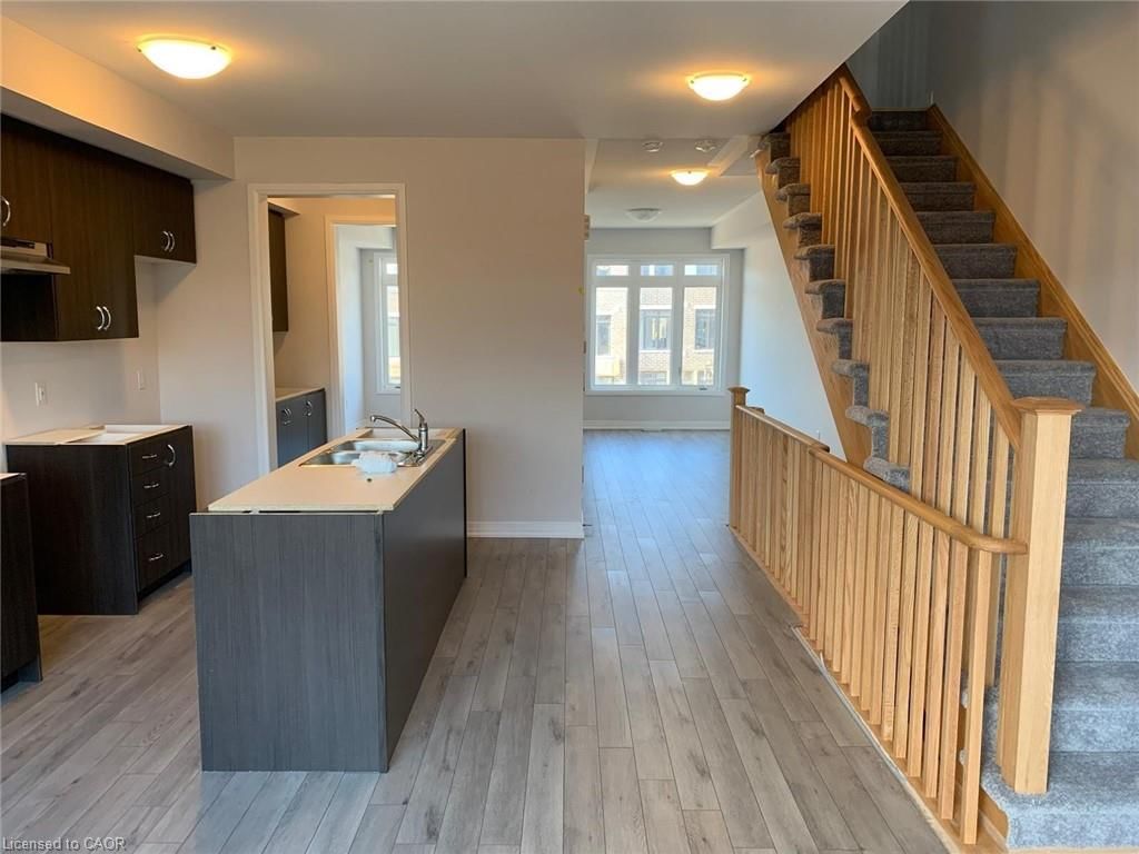 585 Colborne Street Unit 109 — photo 5