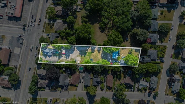 816 Colborne Street E