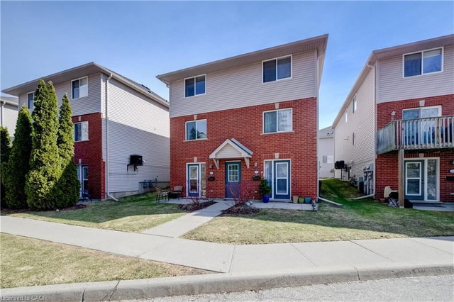 8D - 139 Brighton Street