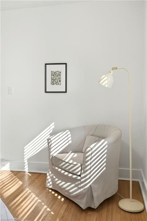 Single Family Residence for sale at 33 East 34th Street, Hamilton, ON, L8V 3W2 - Raleigh - MLS: 40816438