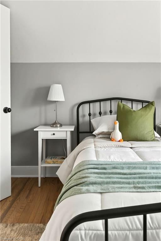 Single Family Residence for sale at 33 East 34th Street, Hamilton, ON, L8V 3W2 - Raleigh - MLS: 40816438