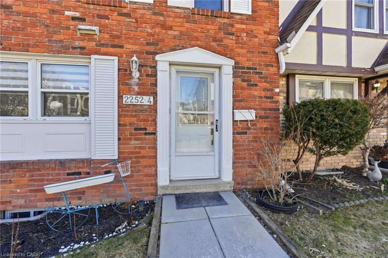 4 - 2252 Upper Middle Road