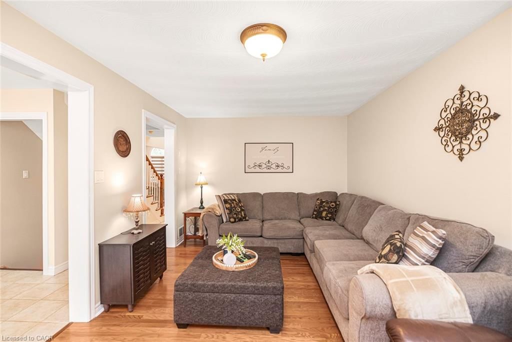 Single Family Residence for sale at 40 Artistic Boulevard, Hamilton, ON, L8T 4Z9 - Lisgar - MLS: 40816473