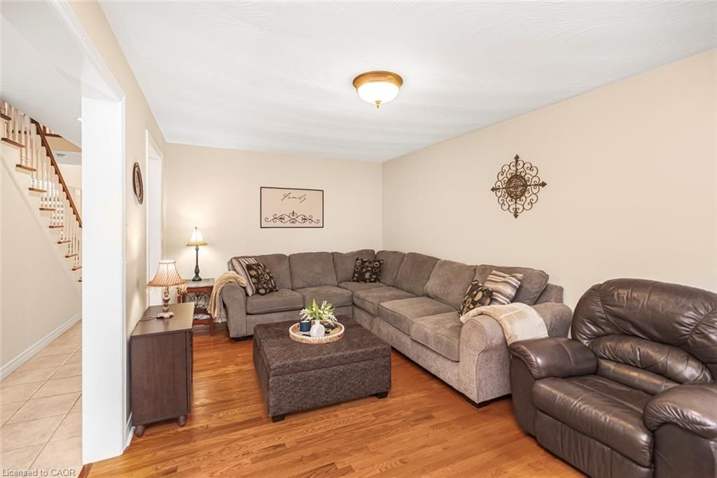 Single Family Residence for sale at 40 Artistic Boulevard, Hamilton, ON, L8T 4Z9 - Lisgar - MLS: 40816473