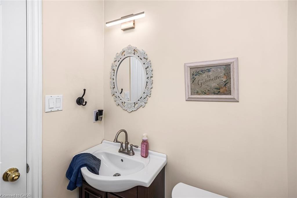 Single Family Residence for sale at 40 Artistic Boulevard, Hamilton, ON, L8T 4Z9 - Lisgar - MLS: 40816473