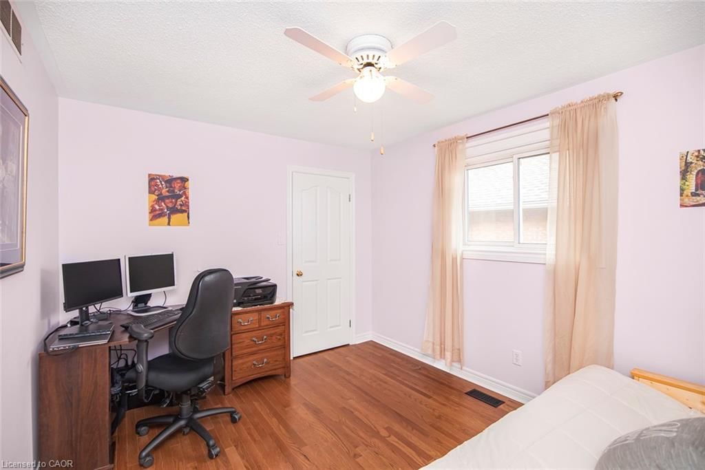 Single Family Residence for sale at 40 Artistic Boulevard, Hamilton, ON, L8T 4Z9 - Lisgar - MLS: 40816473