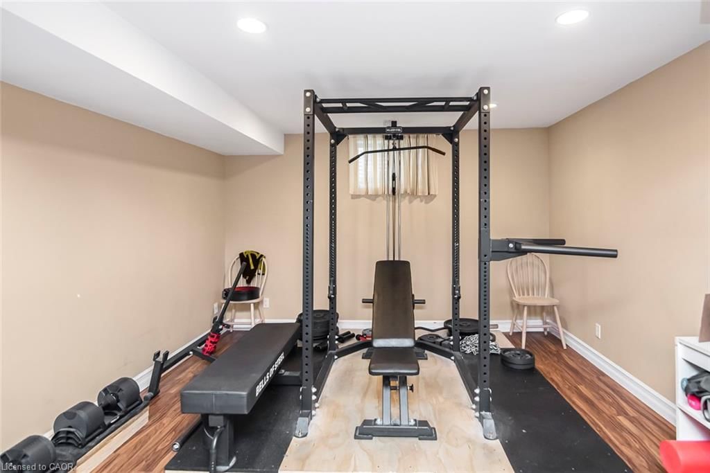 Single Family Residence for sale at 40 Artistic Boulevard, Hamilton, ON, L8T 4Z9 - Lisgar - MLS: 40816473