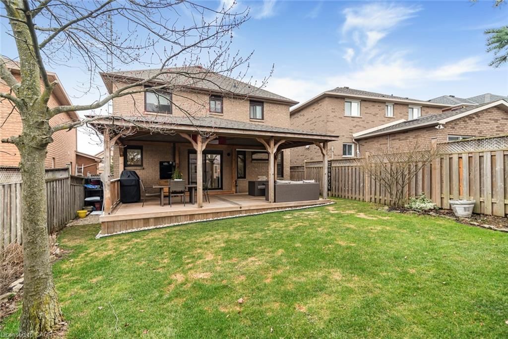 Single Family Residence for sale at 40 Artistic Boulevard, Hamilton, ON, L8T 4Z9 - Lisgar - MLS: 40816473