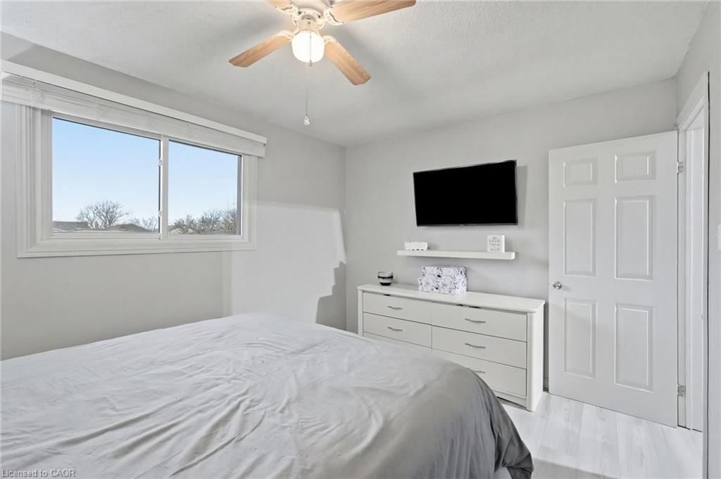 Single Family Residence for sale at 39 Kennard Street, Stoney Creek, ON, L8J 2C3 - Valley Park - MLS: 40816503