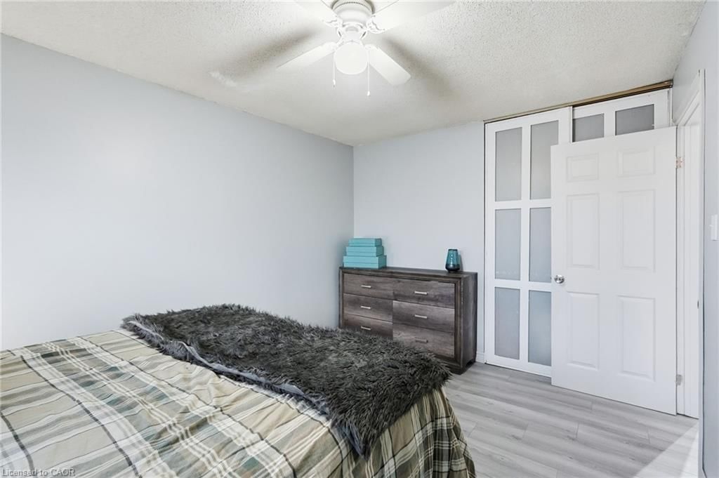 Single Family Residence for sale at 39 Kennard Street, Stoney Creek, ON, L8J 2C3 - Valley Park - MLS: 40816503