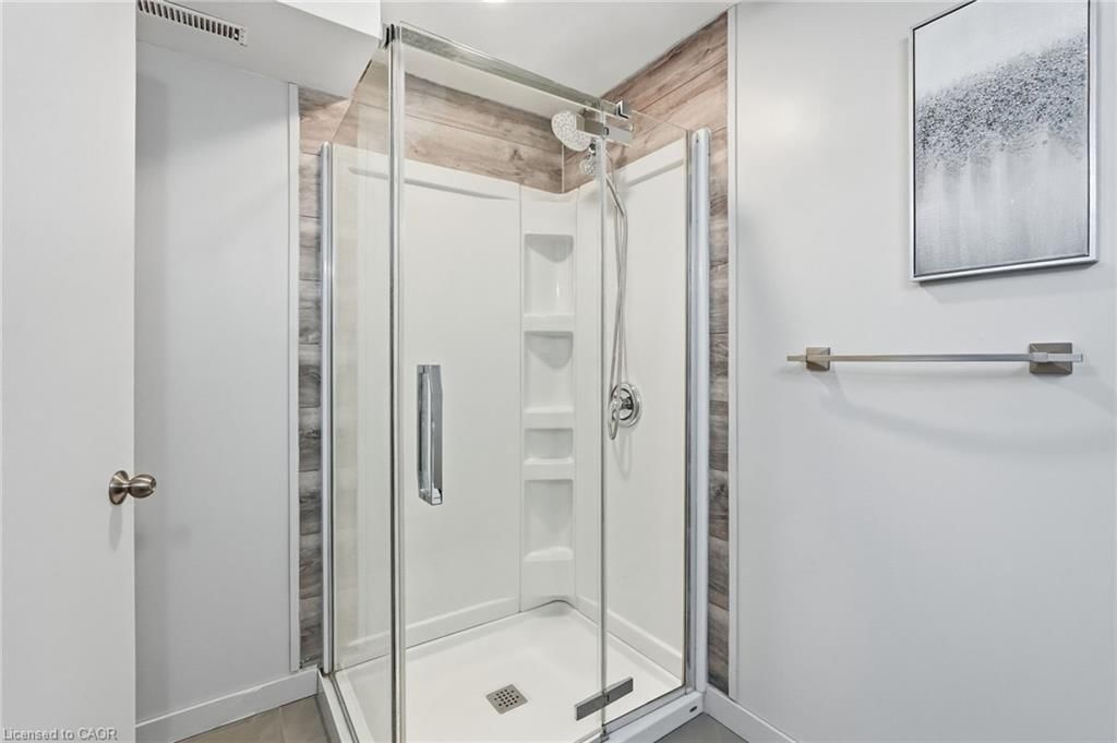 Single Family Residence for sale at 39 Kennard Street, Stoney Creek, ON, L8J 2C3 - Valley Park - MLS: 40816503