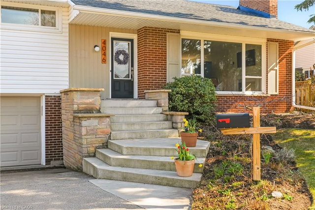 4046 Grapehill Avenue