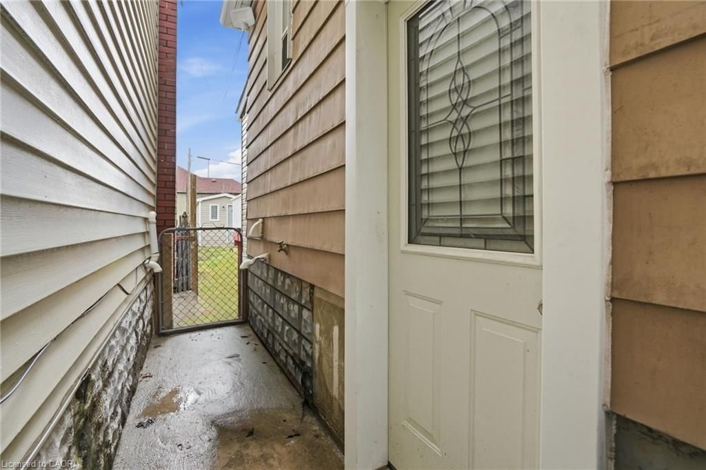 Single Family Residence for sale at 61 Graham Avenue, Hamilton, ON, L8H 4J8 - Crown Point - MLS: 40816663