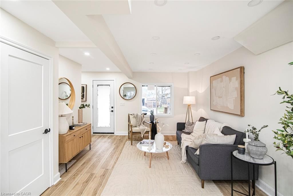 Single Family Residence for sale at 7 Stapleton Avenue, Hamilton, ON, L8H 3N5 - Crown Point North - MLS: 40816778