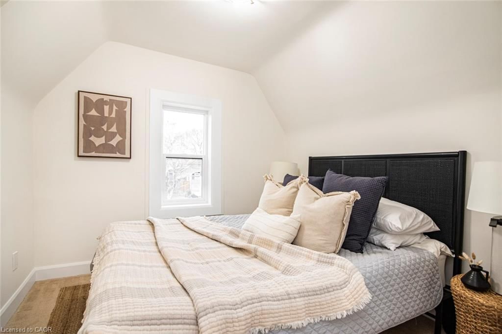 Single Family Residence for sale at 7 Stapleton Avenue, Hamilton, ON, L8H 3N5 - Crown Point North - MLS: 40816778