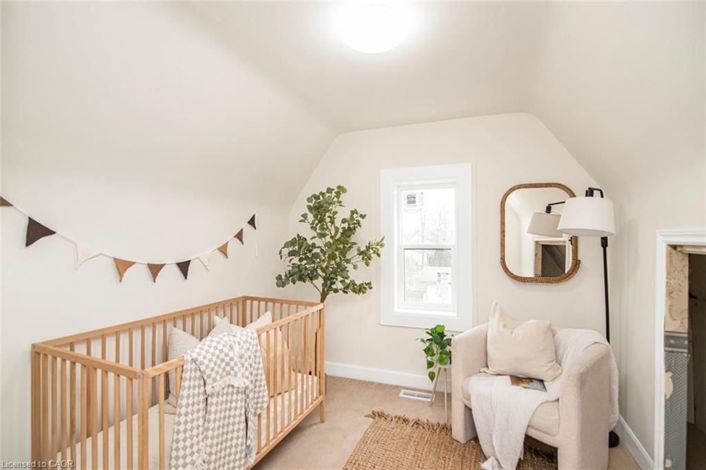 Single Family Residence for sale at 7 Stapleton Avenue, Hamilton, ON, L8H 3N5 - Crown Point North - MLS: 40816778