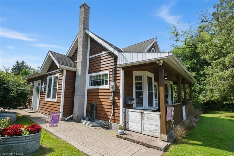 662 Old Dundas Road