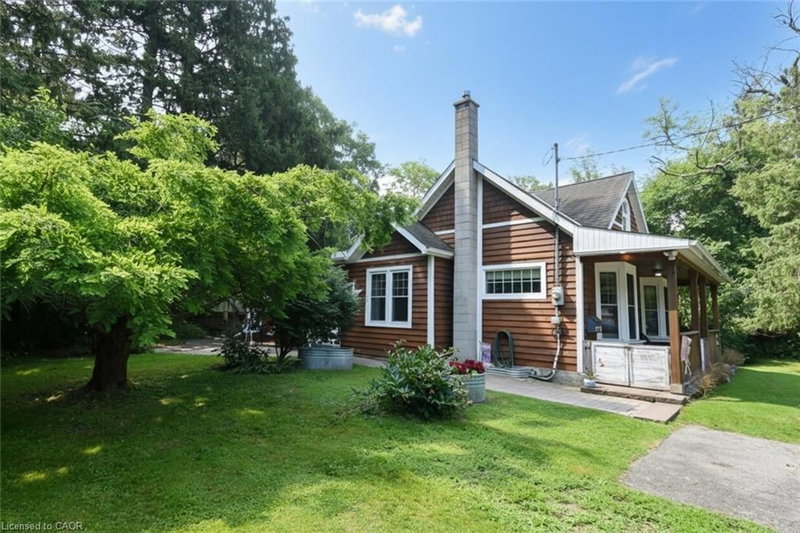 662 Old Dundas Road
