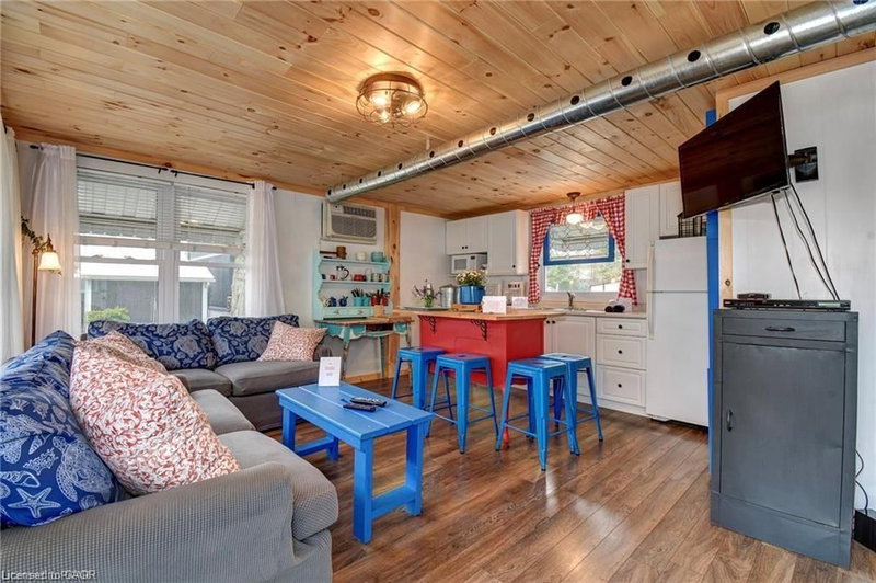 37B Cedar Drive photo 5