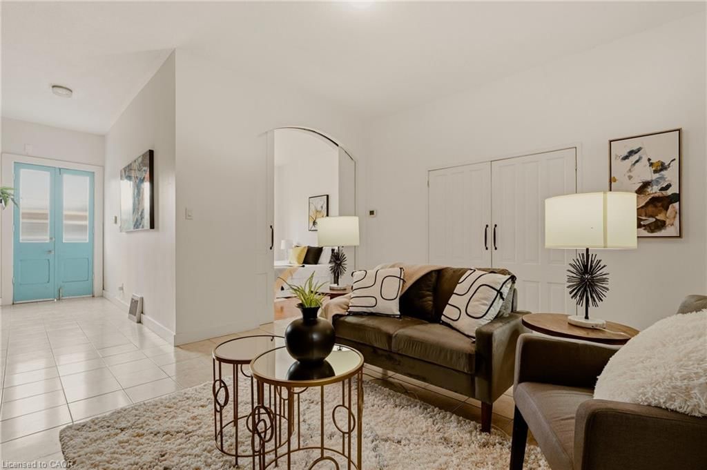 Condo/Apt Unit for lease at 163 Victoria Avenue, Hamilton, ON, L8L 5E9 - Landsdale - MLS: 40816999