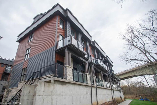 11 - 2 Willow Street