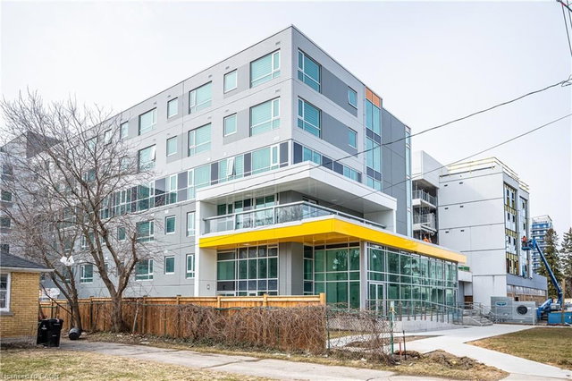 121 - 316 Batavia Place