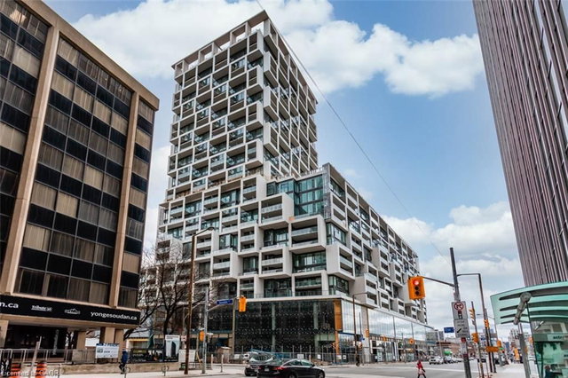 927 - 8 Hillsdale Avenue E