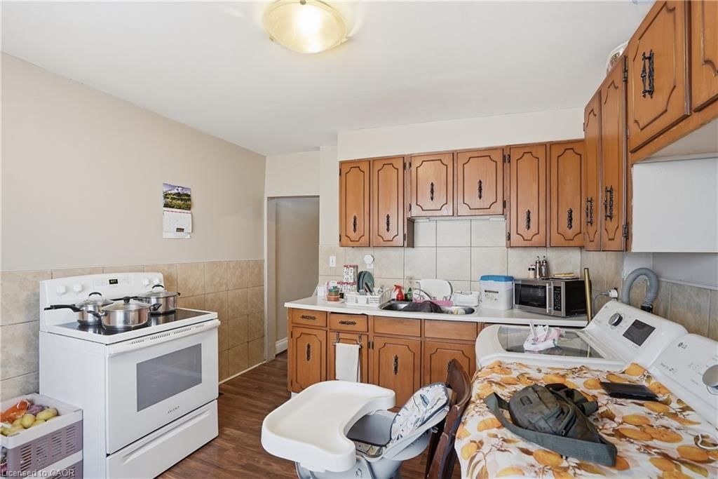 Single Family Residence for sale at 211 West Avenue, Hamilton, ON, L8L 5C7 - Beasley - MLS: 40817174