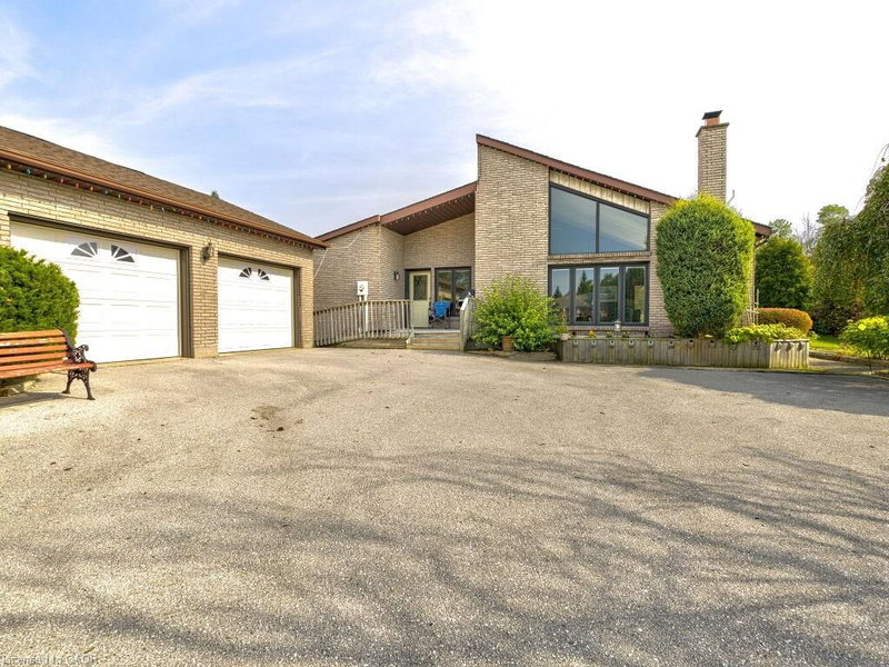 11331 Amos Drive, Milton, Ontario