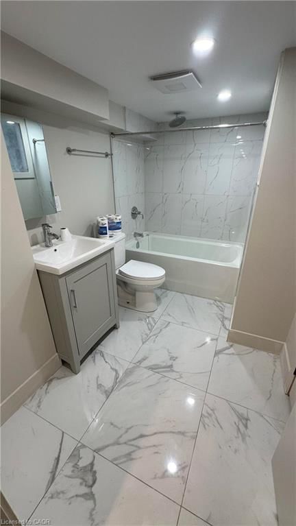 LL - 155 Wentworth Street S