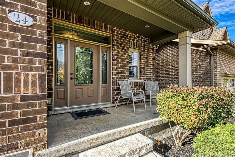 24 Chestnut Drive