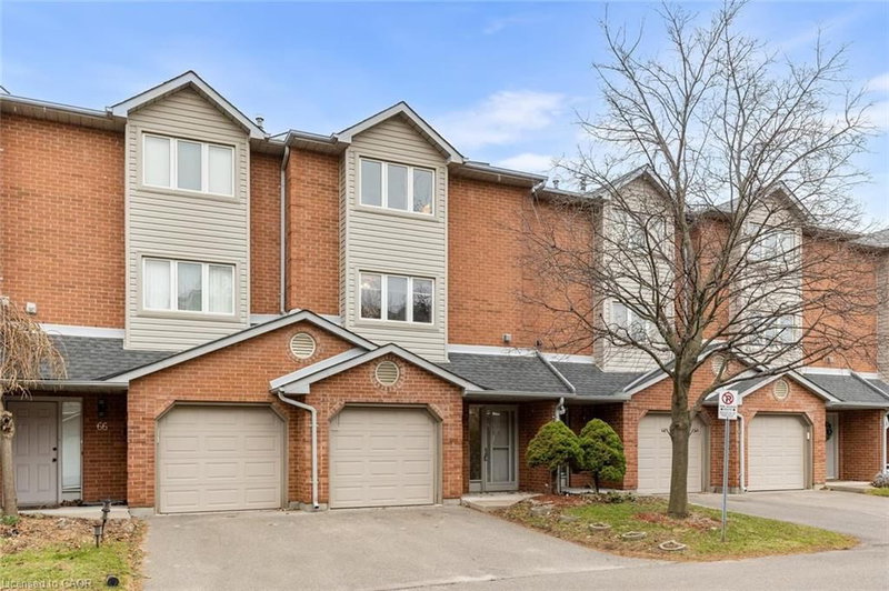 72 Stone Church Road W #67, Hamilton, Ontario