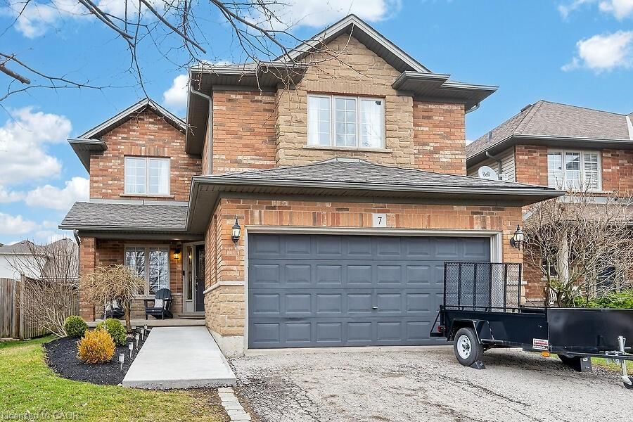 Single Family Residence for sale at 7 Etherington Crescent, Binbrook, ON, L0R 1C0 - Binbrook Municipal - MLS: 40817532