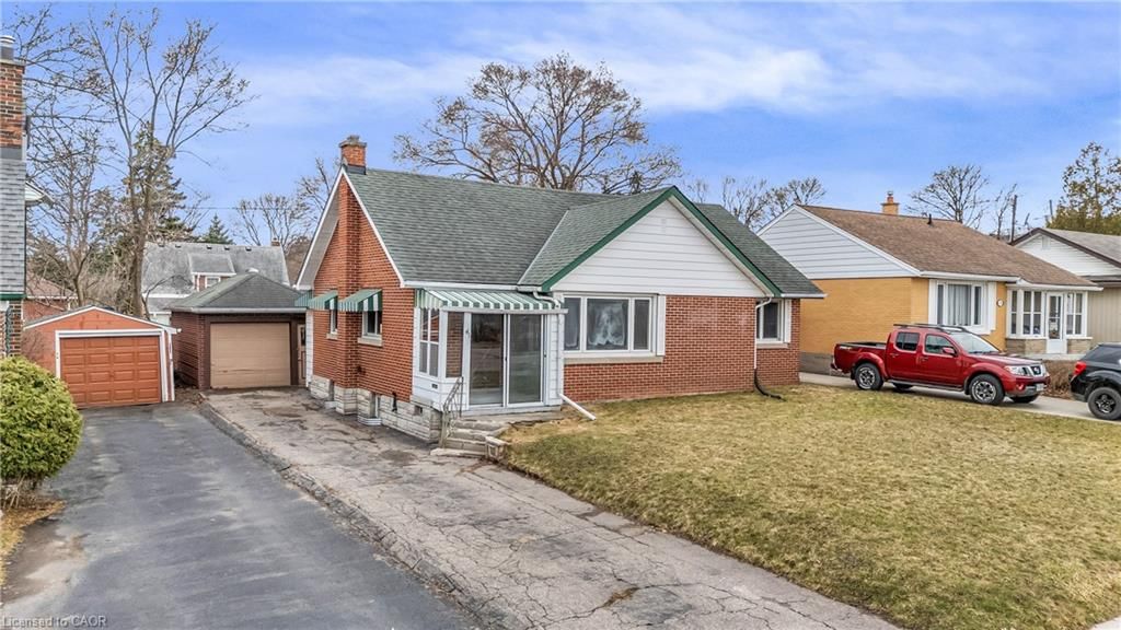 Single Family Residence for lease at 41 Floral Crescent, Kitchener, ON, N2G 3B3 - Downtown/Rockway/S. Ward - MLS: 40817565