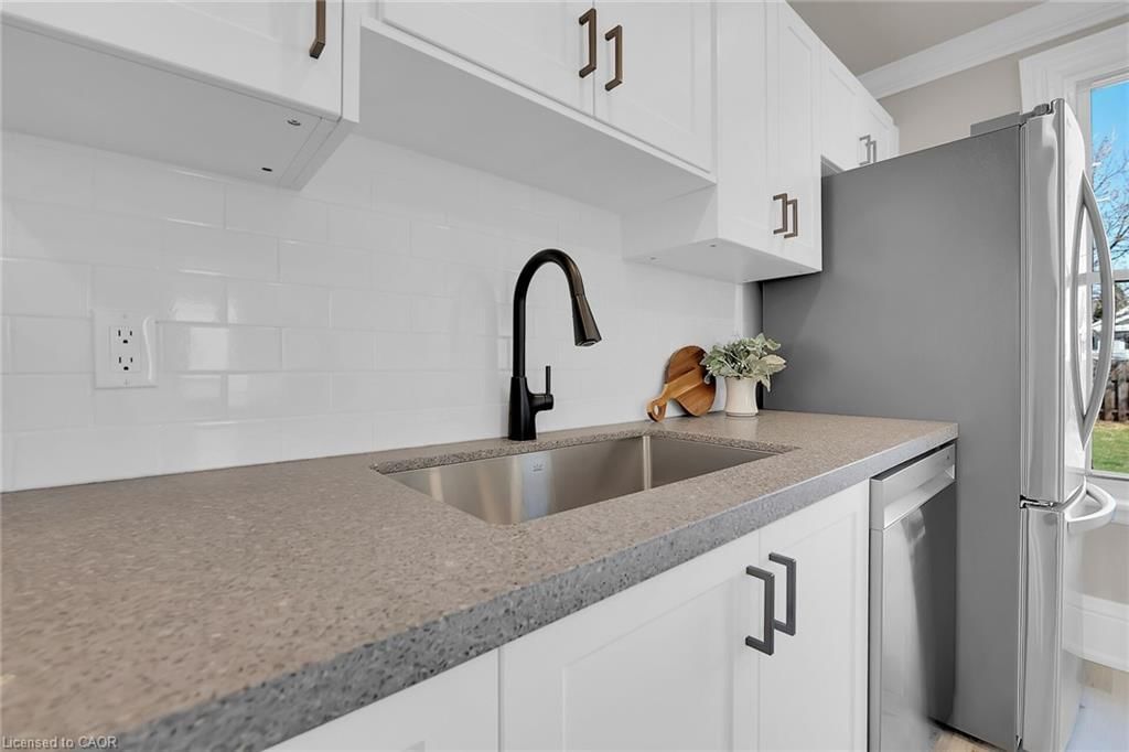 Single Family Residence for sale at 70 Robins Avenue, Hamilton, ON, L8H 4N4 - Crown Point - MLS: 40817705