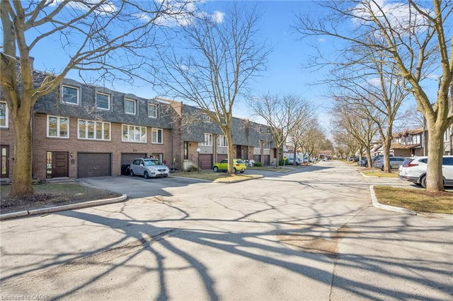 47 - 46 Cedarwoods Crescent