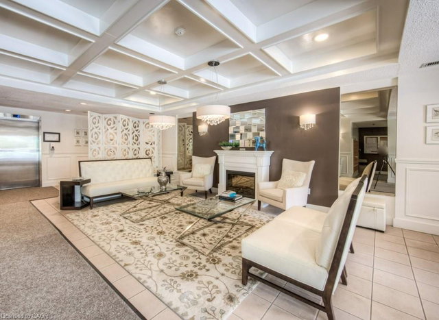 505 - 265 Westcourt Place