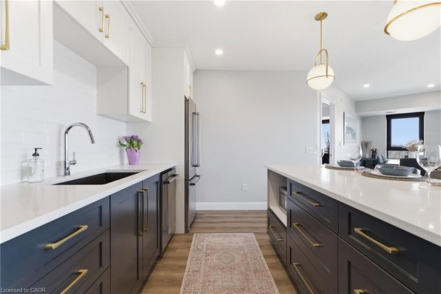 805 - 332 Gosling Gardens