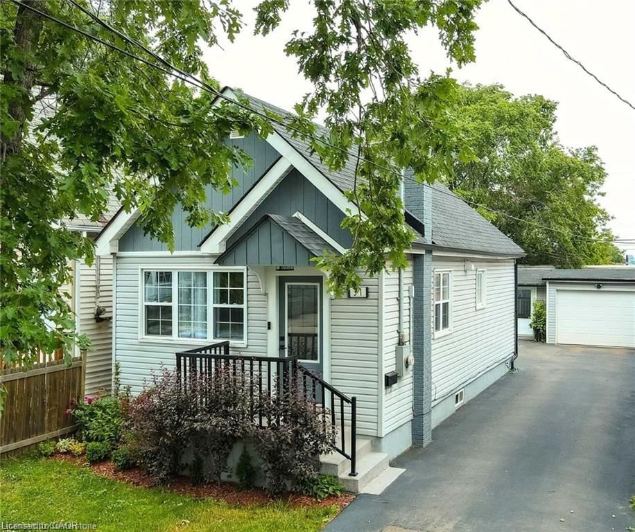 Single Family Residence for sale at 31 Newlands Avenue, Hamilton, ON, L8H 2T4 - Crown Point - MLS: 40818022
