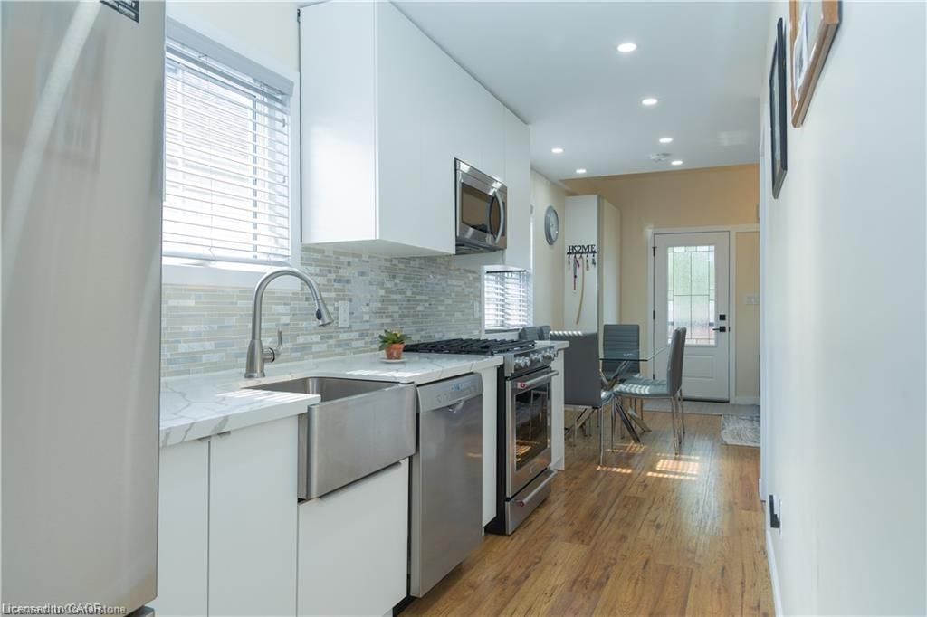 Single Family Residence for sale at 31 Newlands Avenue, Hamilton, ON, L8H 2T4 - Crown Point - MLS: 40818022