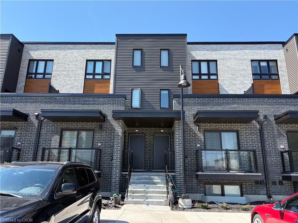 Row/Townhouse for lease at 10-235 Chapel Hill Drive, Kitchener, ON, N2R 0S4 - Pioneer Park/Doon/Wyldwoods - MLS: 40818033