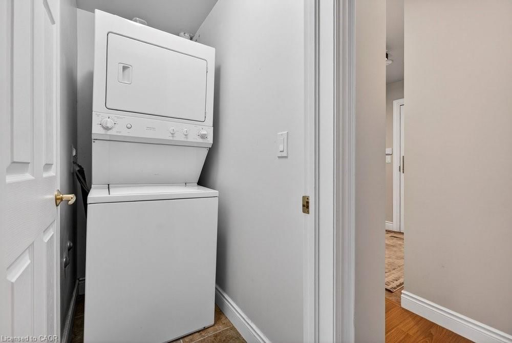 Condo/Apt Unit for sale at 412-399 Elizabeth Street, Burlington, ON, L7R 0A4 - Central - MLS: 40818043