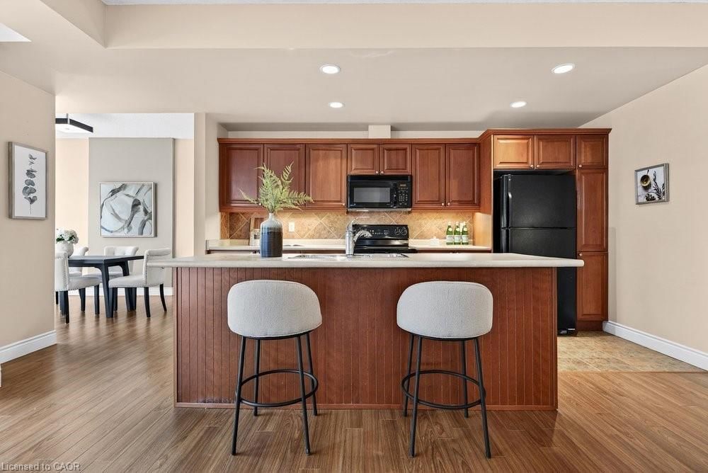 Condo/Apt Unit for sale at 412-399 Elizabeth Street, Burlington, ON, L7R 0A4 - Central - MLS: 40818043