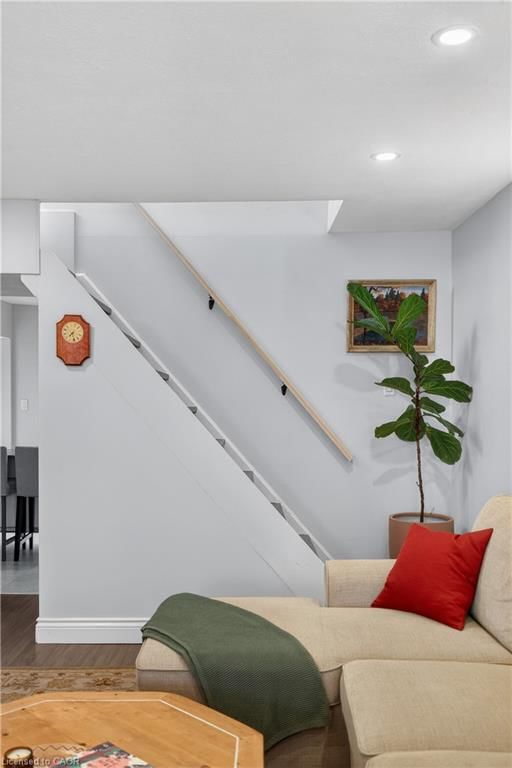 Single Family Residence for sale at 262 Britannia Avenue, Hamilton, ON, L8H 1X8 - Homeside - MLS: 40818061