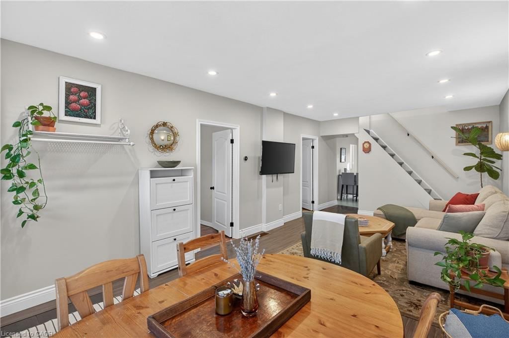 Single Family Residence for sale at 262 Britannia Avenue, Hamilton, ON, L8H 1X8 - Homeside - MLS: 40818061