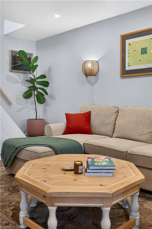 Single Family Residence for sale at 262 Britannia Avenue, Hamilton, ON, L8H 1X8 - Homeside - MLS: 40818061