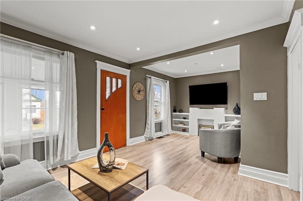 Single Family Residence for sale at 26 Garside Avenue, Hamilton, ON, L8H 4W2 - Homeside - MLS: 40818109