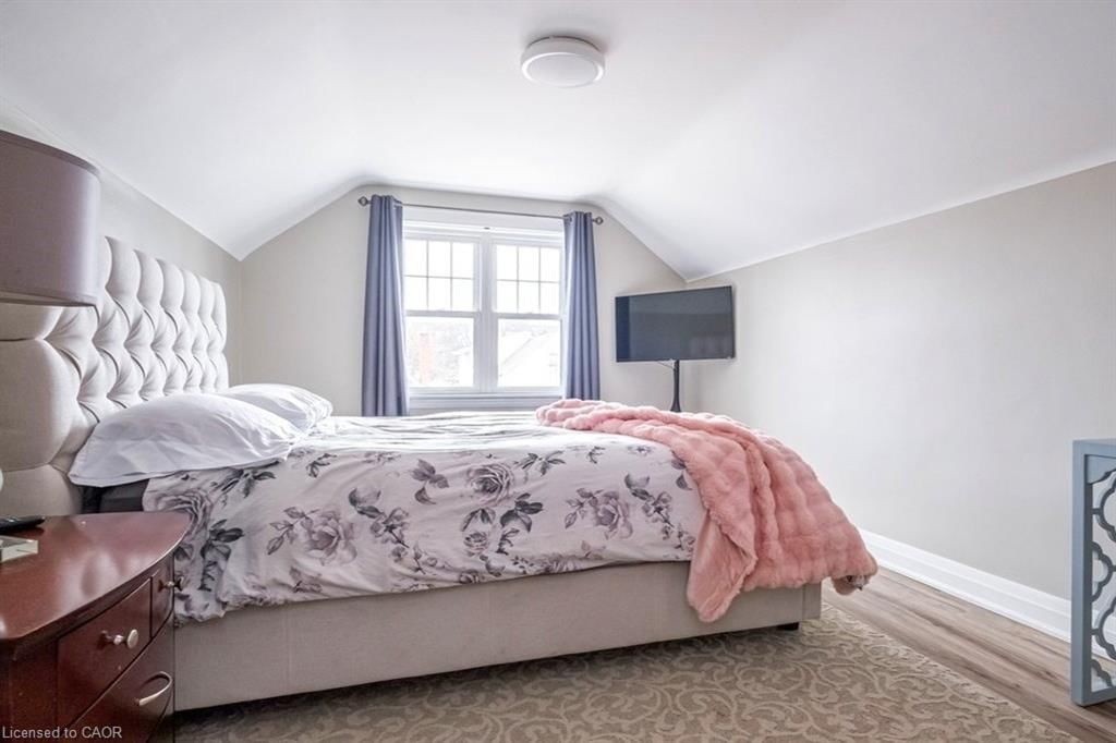 Single Family Residence for sale at 143 Huxley Avenue, Hamilton, ON, L8K 2P9 - Delta - MLS: 40818153