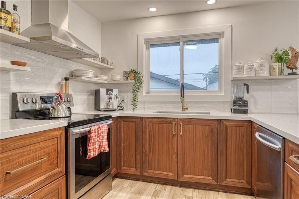 Single Family Residence for sale at 1141 Mohawk Road, Hamilton, ON, L8T 2S4 - Huntington - MLS: 40818212