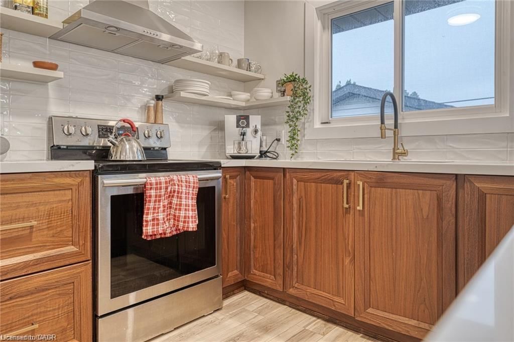 Single Family Residence for sale at 1141 Mohawk Road, Hamilton, ON, L8T 2S4 - Huntington - MLS: 40818212